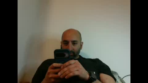 Snapshot of bakkis chatting on 05/22/26, 11:05 bakkis online show from 05/22/26, 11:05