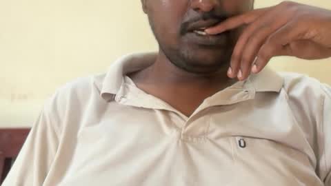 Snapshot of balajigoal chatting on 10/20/25, 10:05 balajigoal online show from 10/20/25, 10:05