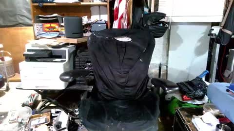 Snapshot of balddickstroking chatting on 10/17/25, 01:53 balddickstroking online show from 10/17/25, 01:53