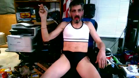 Snapshot of balddickstroking chatting on 11/28/25, 04:04 balddickstroking online show from 11/28/25, 04:04