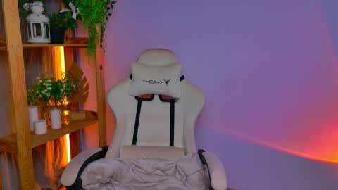 Elly online show from 02/10/26, 04:05