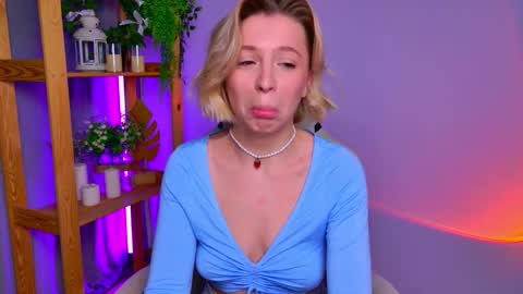 Elly online show from 02/18/26, 04:41