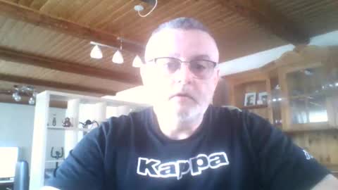 Snapshot of ballspain chatting on 05/15/26, 06:20 Oldgrumpy12 online show from 05/15/26, 06:20