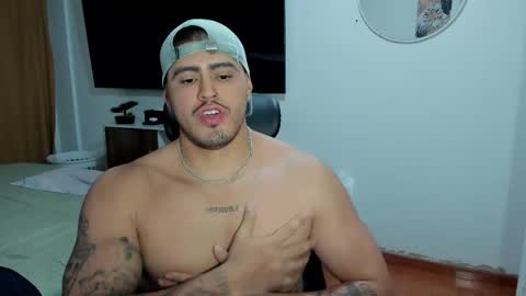 Andres -  online show from 09/29/25, 02:06