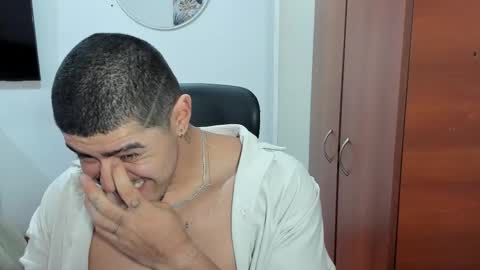 Andres -  online show from 10/28/25, 02:20