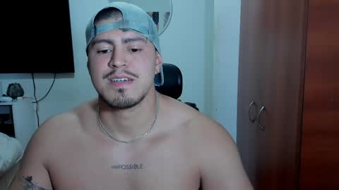 Snapshot of baltazardupont chatting on 05/23/26, 04:18 Andres - online show from 05/23/26, 04:18