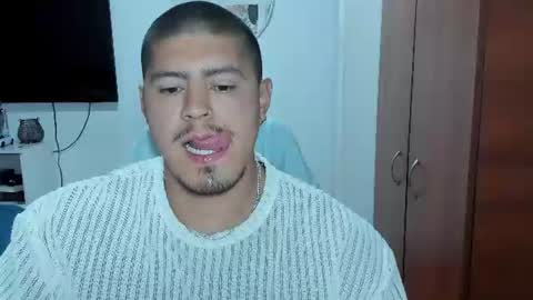 Snapshot of baltazardupont chatting on 06/22/26, 09:17 Andres - online show from 06/22/26, 09:17