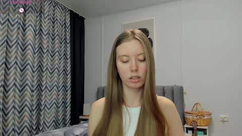 Kira online show from 03/07/25, 01:31