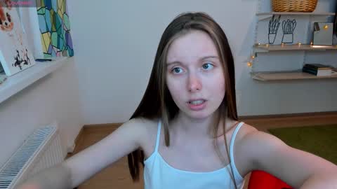 Kira online show from 10/04/25, 01:53