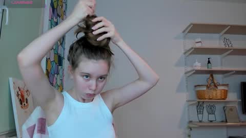 Kira online show from 11/07/25, 03:06