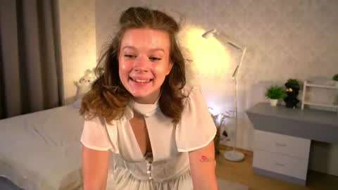 Mila online show from 06/12/26, 07:24