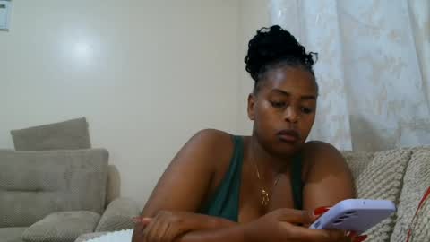 Snapshot of bambi_e chatting on 07/01/26, 11:59 bambi_e online show from 07/01/26, 11:59