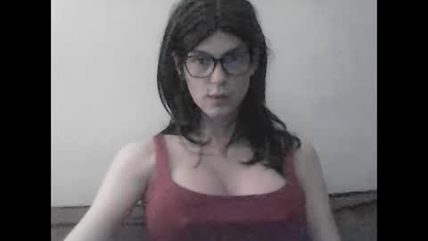 Snapshot of bambilovets1 chatting on 10/27/25, 01:31 Bambi online show from 10/27/25, 01:31