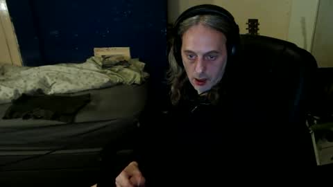Snapshot of bangintoleather chatting on 05/09/26, 03:01 bangintoleather online show from 05/09/26, 03:01