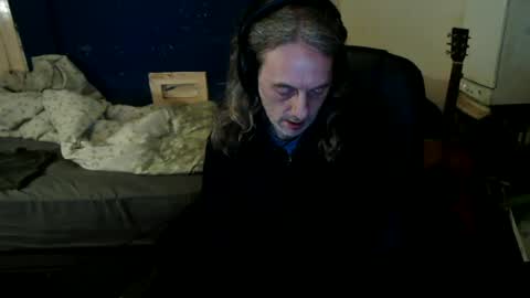Snapshot of bangintoleather chatting on 06/14/26, 02:24 bangintoleather online show from 06/14/26, 02:24