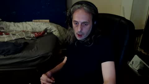 Snapshot of bangintoleather chatting on 08/04/26, 01:20 bangintoleather online show from 08/04/26, 01:20