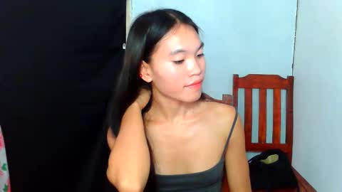 Snapshot of baninay810654 chatting on 06/11/26, 12:32 baninay810654 online show from 06/11/26, 12:32
