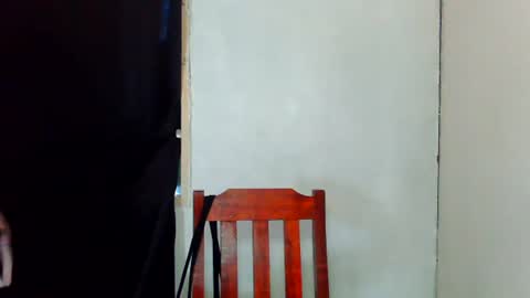 Snapshot of baninay810654 chatting on 06/13/26, 11:46 baninay810654 online show from 06/13/26, 11:46