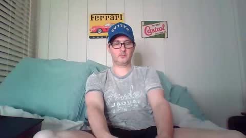 Snapshot of banksysmash chatting on 05/05/26, 02:52 Jay online show from 05/05/26, 02:52