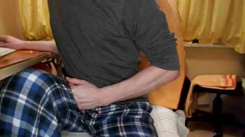 Snapshot of banschie chatting on 02/13/25, 10:54 online show from 02/13/25, 10:54