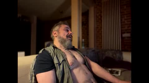 Snapshot of barba71 chatting on 01/15/25, 07:44 Military man 69 online show from 01/15/25, 07:44