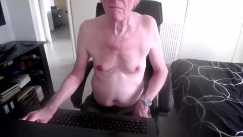 barbapapa73508870 online show from 02/23/25, 04:02