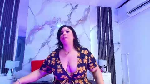 Snapshot of barbaraferrer69 chatting on 05/24/26, 12:32 BARBARA FERRER online show from 05/24/26, 12:32