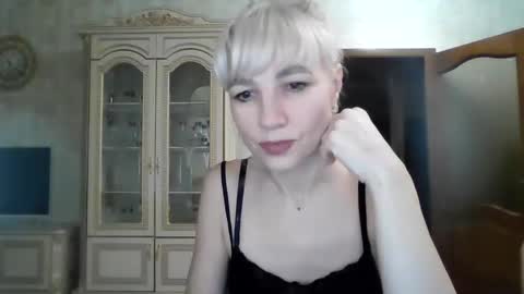 Snapshot of barbarakim chatting on 12/16/24, 02:27 Barbara online show from 12/16/24, 02:27