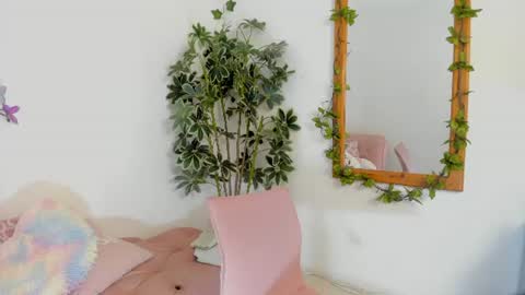 Snapshot of barbaraknox_ chatting on 07/02/26, 06:36 Barbara online show from 07/02/26, 06:36