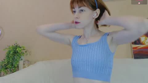 Snapshot of barbarian_girl chatting on 05/06/26, 10:31 Amina online show from 05/06/26, 10:31