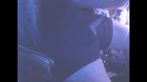 Snapshot of barbarojo1963 chatting on 01/03/25, 12:00 barbarojo1963 online show from 01/03/25, 12:00