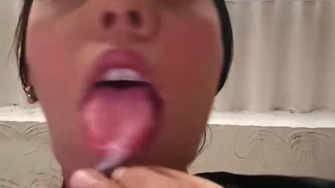 barbi_boobs online show from 04/19/26, 01:54