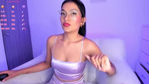  independet model online show from 12/14/24, 04:01