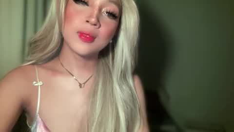 Snapshot of barbie_ford_ chatting on 01/03/25, 03:44 barbie_ford_ online show from 01/03/25, 03:44