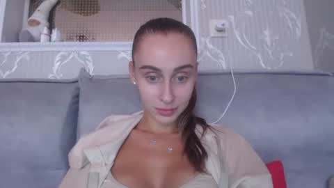 Snapshot of barbie_giirls_ chatting on 09/12/25, 09:53 Kate online show from 09/12/25, 09:53