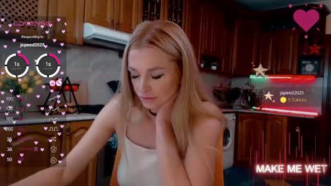 Snapshot of barbie_kiss1 chatting on 01/15/25, 04:15 barbie online show from 01/15/25, 04:15