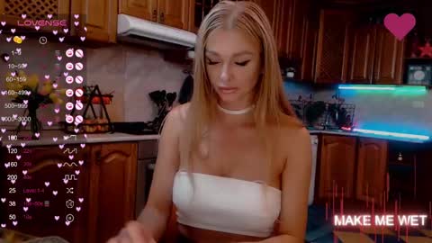 Snapshot of barbie_kiss1 chatting on 01/17/25, 01:04 barbie online show from 01/17/25, 01:04