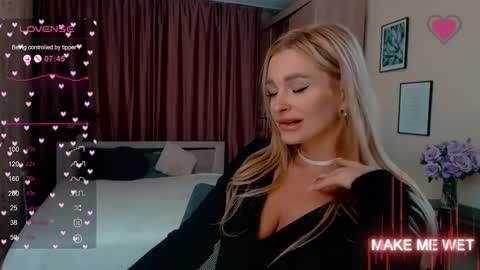 Snapshot of barbie_kiss1 chatting on 02/13/25, 01:19 barbie online show from 02/13/25, 01:19