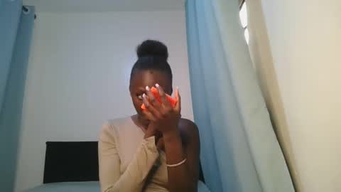 queen online show from 02/21/26, 08:26