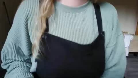 barbiedoll713 online show from 05/10/26, 02:17