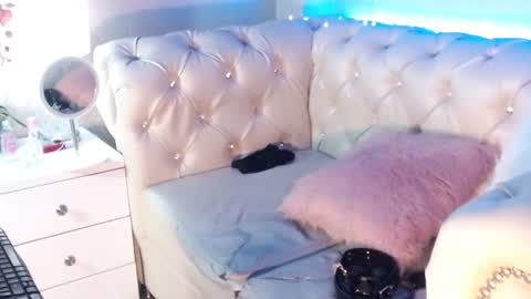 Snapshot of barbiefox_ chatting on 07/14/26, 02:05 barbiefox_ online show from 07/14/26, 02:05