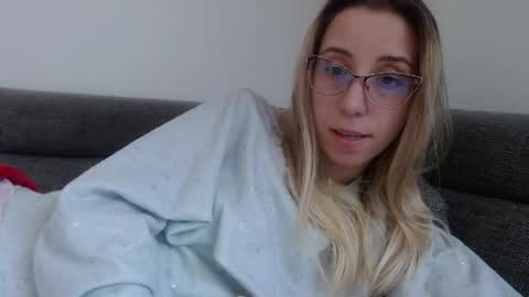 Lena online show from 04/27/26, 05:00