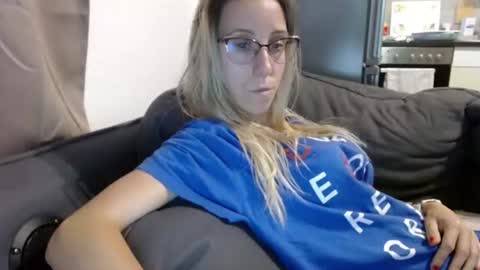 Lena online show from 07/12/26, 04:09