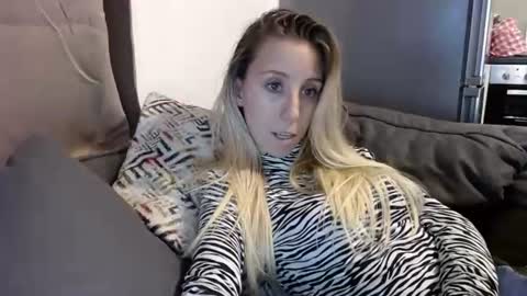Lena online show from 07/27/26, 05:09