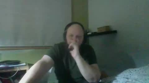 Snapshot of bart_poland chatting on 10/02/25, 09:22 bart_poland online show from 10/02/25, 09:22