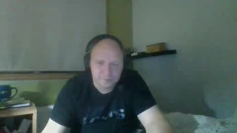 Snapshot of bart_poland chatting on 10/05/25, 08:18 bart_poland online show from 10/05/25, 08:18