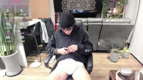 ryan online show from 12/02/24, 12:19