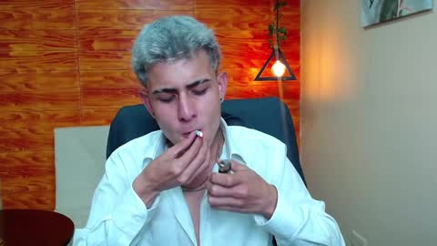 Snapshot of bastiaan_28 chatting on 12/18/24, 06:10 Bastian online show from 12/18/24, 06:10