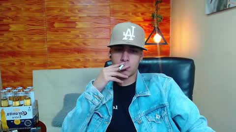 Snapshot of bastiaan_28 chatting on 12/22/24, 03:11 Bastian online show from 12/22/24, 03:11