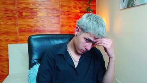 Snapshot of bastiaan_28 chatting on 12/27/24, 07:29 Bastian online show from 12/27/24, 07:29